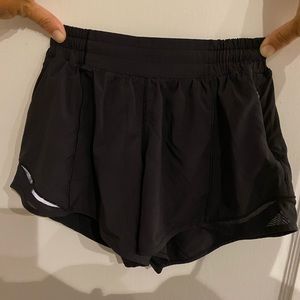Lululemon hottie hot shorts!!